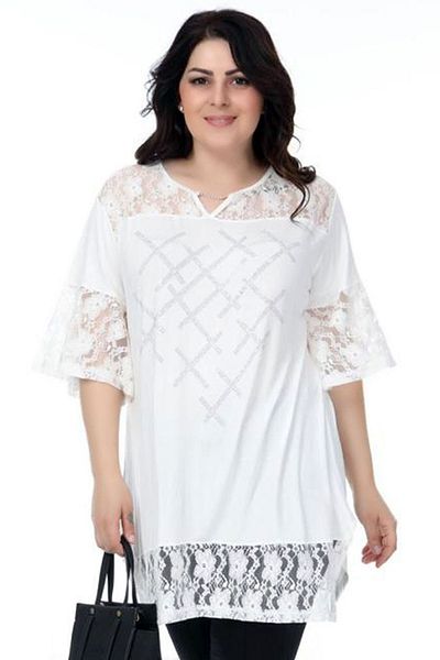 Kheos Stone Printed Lace Detailed V-Neck Short Sleeve Slit Tunic on the Front