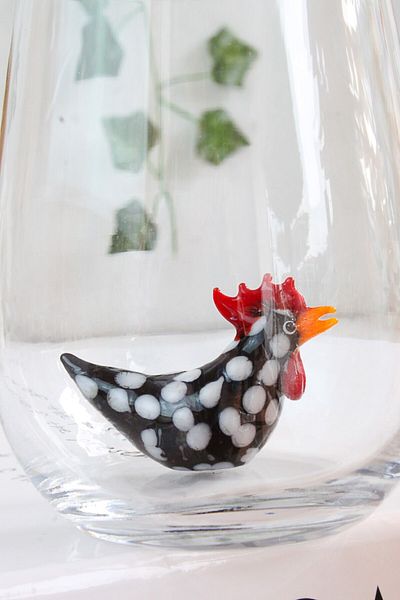 ADAMODART Black Series 2-Piece Water Glass with Rooster Chicken Figure