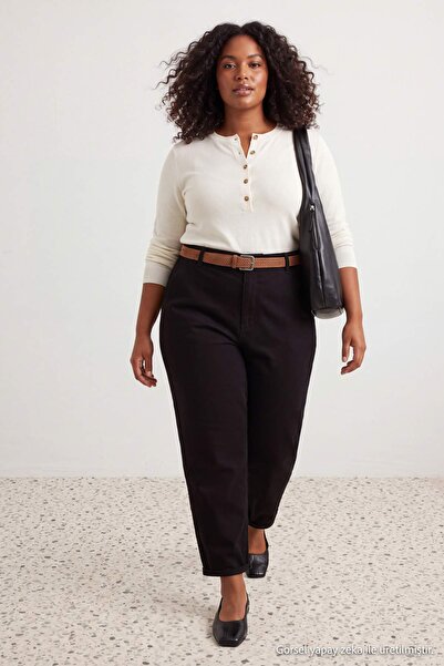 Trendyol Curve Siyah Yüksek Bel Kemerli Mom Fit Denim Büyük Beden Jeans TBBAW...