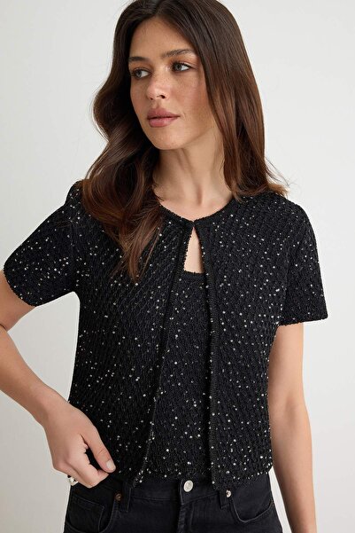 Trendyol Collection بلوزة سوداء لامعة مكونة من قطعتين - كارديجان تريكو TWOAW2...