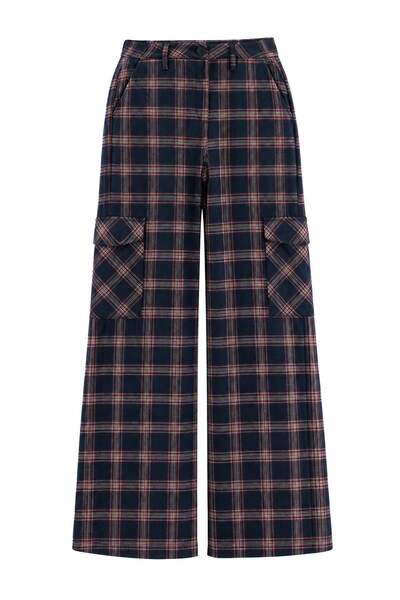 Trendyol Collection بنطلون متعدد الألوان TWOAW27PL00127