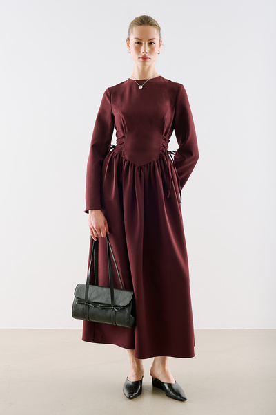 Manuka Bele Dress with Seat-Binding Detail Burgundy