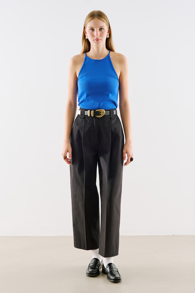 Manuka Gabardine Straight Pleated Pants Black