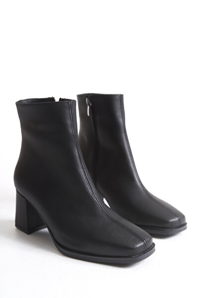 meyra'nın ayakkabıları Women's Black Leather Blunt Toe Heeled Boots