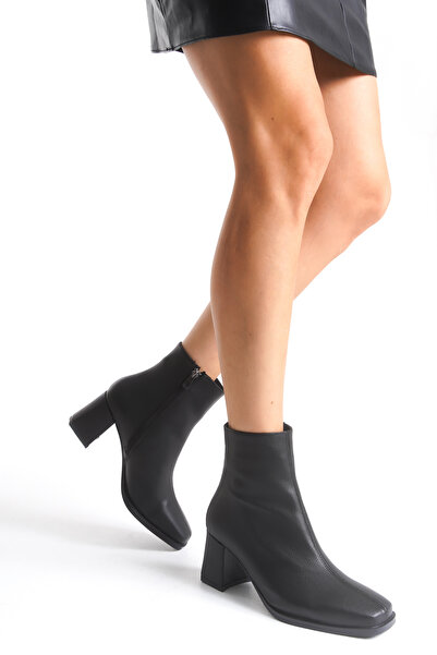 meyra'nın ayakkabıları Women's Black Leather Blunt Toe Heeled Boots