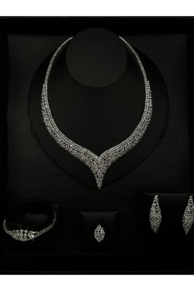 Merlina Silver Zircon Accessory Set with a Modern Eye-Catching Design
