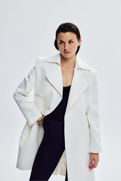 LE TOMAS JANE SATIN LONG COAT PLATINIUM