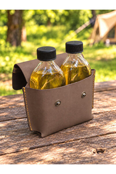 Hakiki Deri Çantalı 2’li Kamp Yağdanlık Seti 2 x 100 ml – Kamp, Bushcraft, Piknik, Karavan ve Outdoor Kullanım