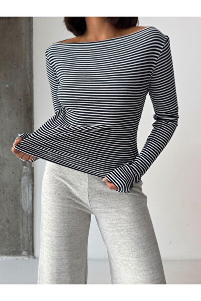CrepTekstil Tricou de damă, albastru marin, ecru, cu dungi, cu decolteu bărcu...