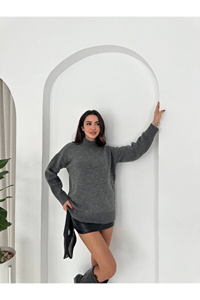 Stile Bella Women's Turtleneck Oversize Long Sleeve Soft Textured Knit Sweater