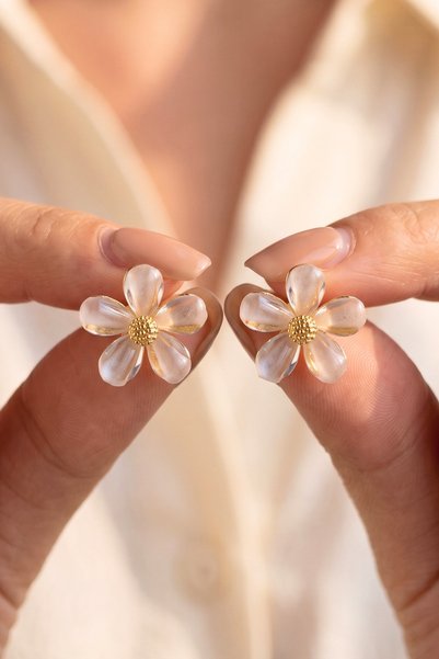 Elika Silver Women's Sparkling Glittery Colorful Flower Earrings