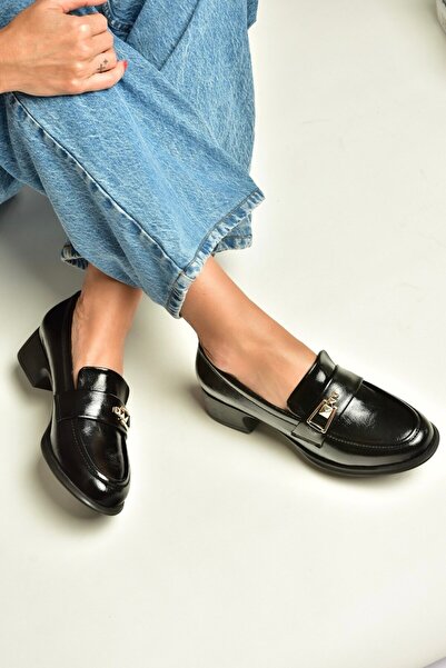 Fox Shoes Z820106460 Μαύρα ρουστίκ παπούτσια loafer με χοντρό τακούνι