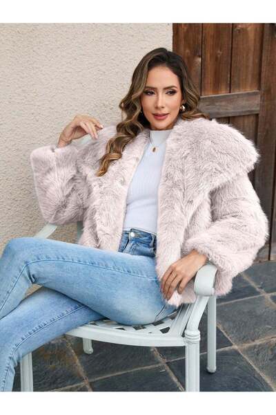 Sheya Fur coat, beige
