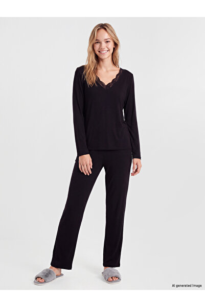 LC Waikiki Alita City with a Difference of Lcw Dream Black Plain Long Sleeve ...