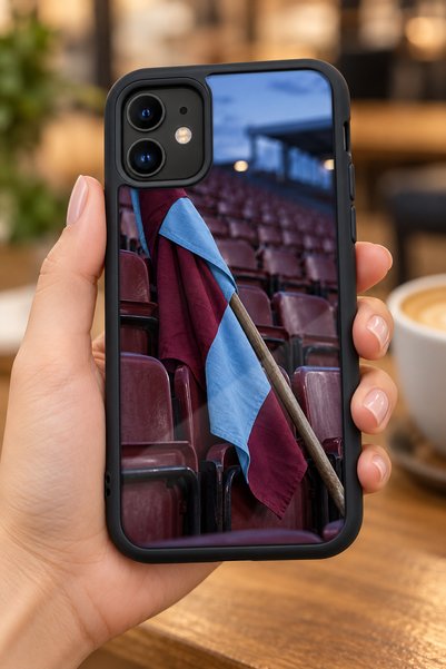 BGAKSESUAR iPhone 11 Uyumlu Tribünde Dinlenen Bayrak Desenli Kamera Korumalı ...