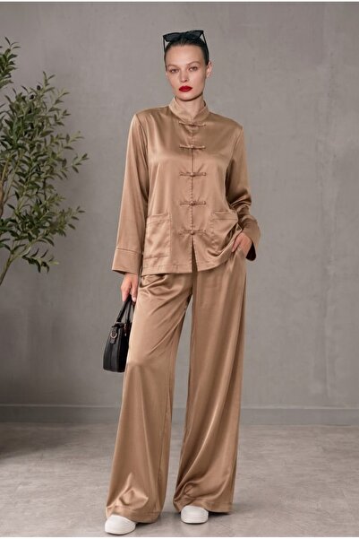 Lovely butik Costum din două piese pentru femei, cu guler chinezesc din satin...