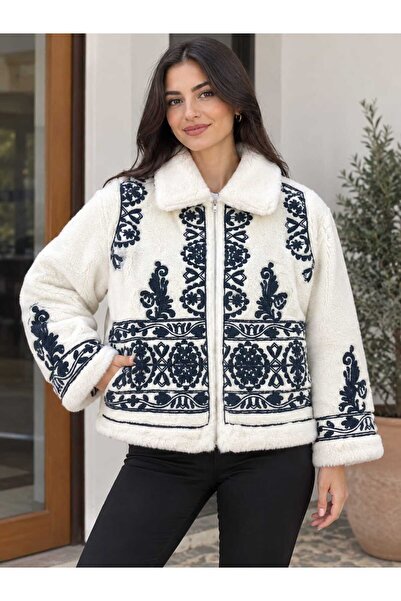 REELMODA Women's Embroidered Plush Coat