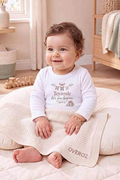 Overoz Long Sleeve White Baby Bodysuit with the Text "Every Day with My Aunt"...