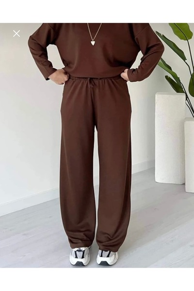 Model kumaş eşofman takımı