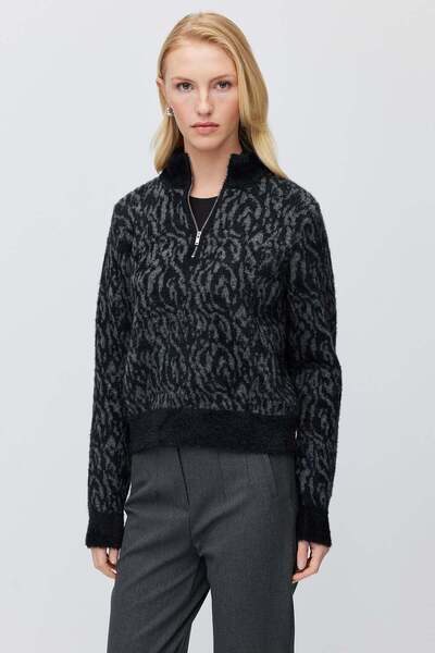 PAULMARK Women's Stand Collar Half Zipper Patterned Knitwear Sweater