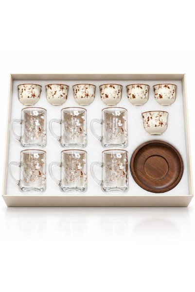laverahome 18-Piece Floral Patterned Hospitality Set |