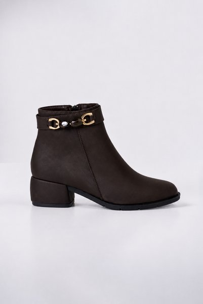 KIEER Rae - Women's Bitter Brown Gold Chain Accessory Detailed Short Heeled Boots