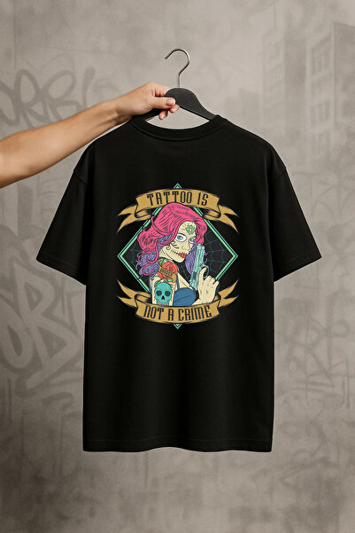 'Tattoo Girl' Siyah Oversize Tişört