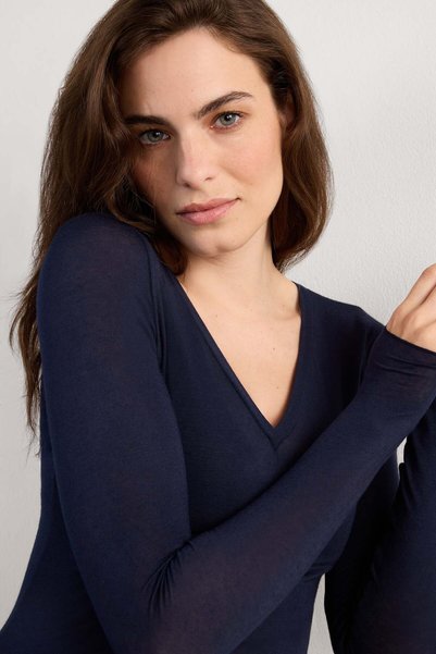 INTIMISSIMI Cashmere Blend Ultralight Modal V-Neck Sweater