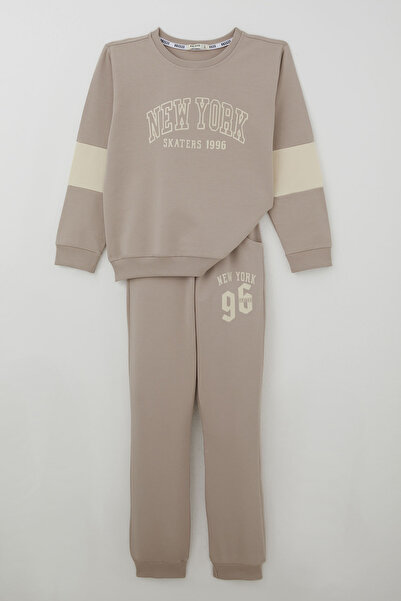 Breeze Boy's Tracksuit Set with Lettering Printed on the Sleeves and Block Pa...