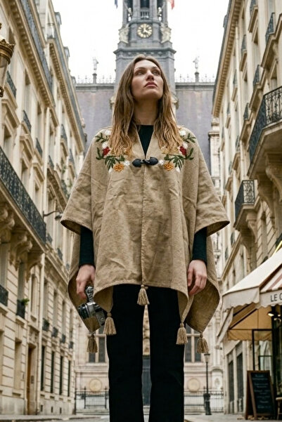 LAGRANZE Button Detailed Embroidered Modern Cut Comfortable Fit Women's Poncho