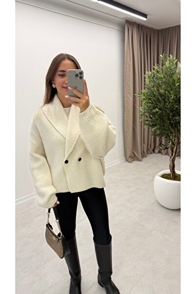MELLOW Double Breasted Collar Buttoned Cardigan