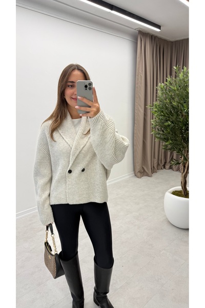 MELLOW Double Breasted Collar Buttoned Cardigan