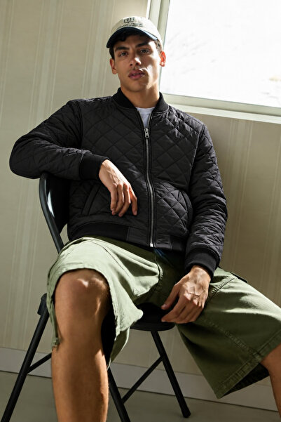 comstar Men's Ribbed Zippered Sports Black Jacket