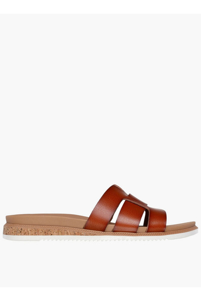 SKECHERS صنادل نسائية سهلة الارتداء من طراز DESERT KISS LOW - PEAK LOOK