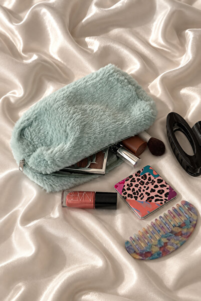 klovi Fluffy plush makeup bag