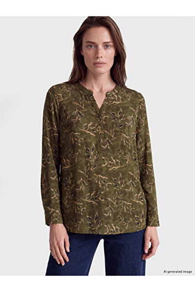 LC Waikiki Uzg Store's Escape Roba Collar Floral Blouse for Style Enthusiasts