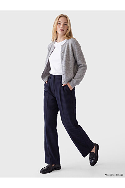 LC Waikiki Rmz Gi̇yi̇m Farkiyla Loose Fit Striped Women's Pleated Fabric Pants