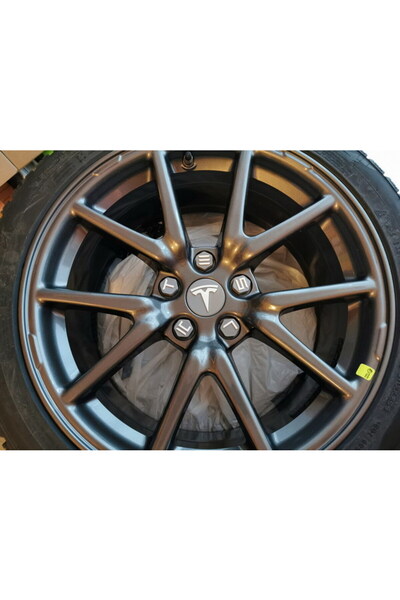 TESLA Model 3 jant göbek kapağı