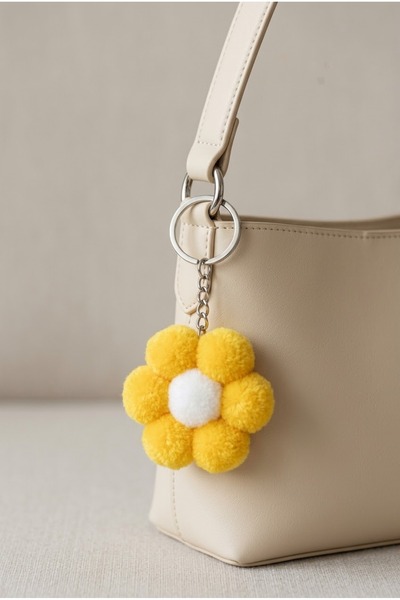 Hilosh Soft Plush Pompom Daisy Bag Ornament and Keychain Flower Figured Bag Accessory
