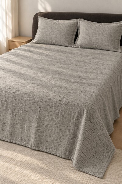 VAROL Pietra Dokulu Çift Kişilik Yatak Örtüsü Takımı Taş 240×260 cm – 2 Yastı...