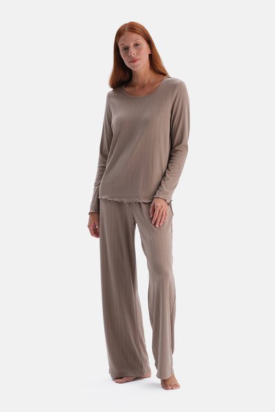Dagi Set pantaloni și tricou din catifea de nurcă Pointel