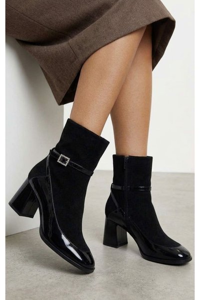 FİNTAS Ayağınıza Gelen Moda Black Suede Patent Leather Detailed Stone Buckle Thick Heeled Women's Boots
