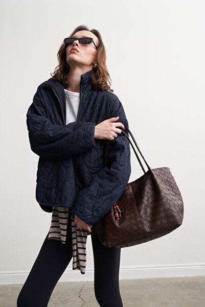 Shule Bags Miura Charm Detailed Knitted Shoulder Bag Brown