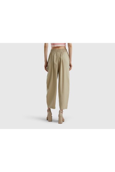 United Colors of Benetton Women's Wide Pleated Cropped Trousers