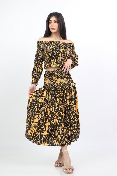 mica Floral Off-Shoulder Crop Top