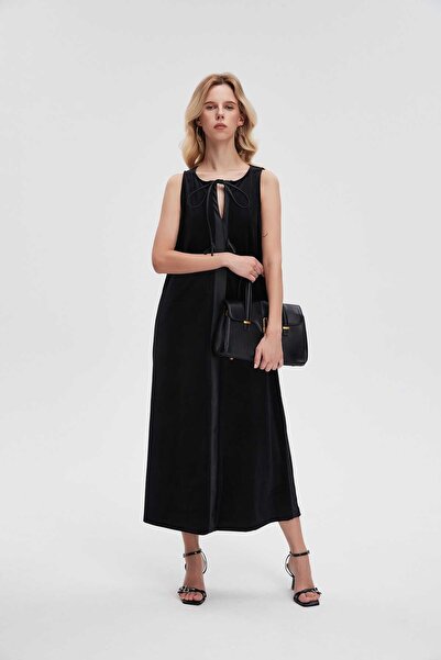 Livia Women's Solid Midi Dress with Tie