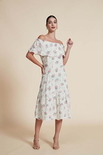 Yola Ruffled Off-Shoulder Midi Dress in Mauve