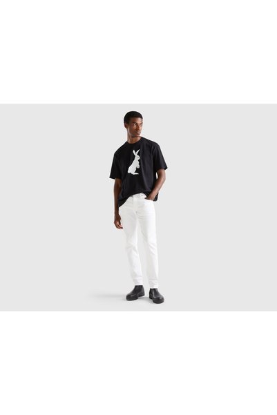 United Colors of Benetton Men's Black Half-Sleeve T-Shirt with Rabbit Print