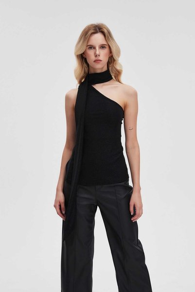 Livia Off-Shoulder Sleeveless Top