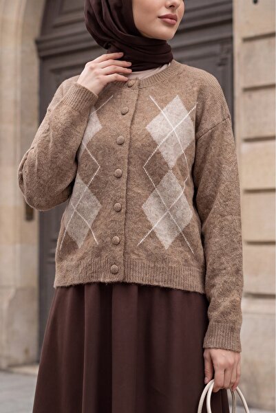 Modamorfo Round Neck Buttoned Front Diamond Pattern Soft Knitwear Cardigan -Mink